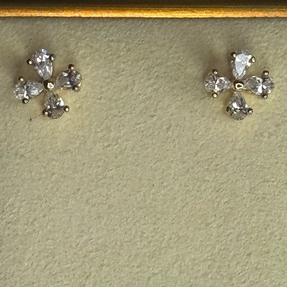 Gold Overlay Crystal Flower Stud Earrings Made with Swarovski Crystals - Picture 2 of 8